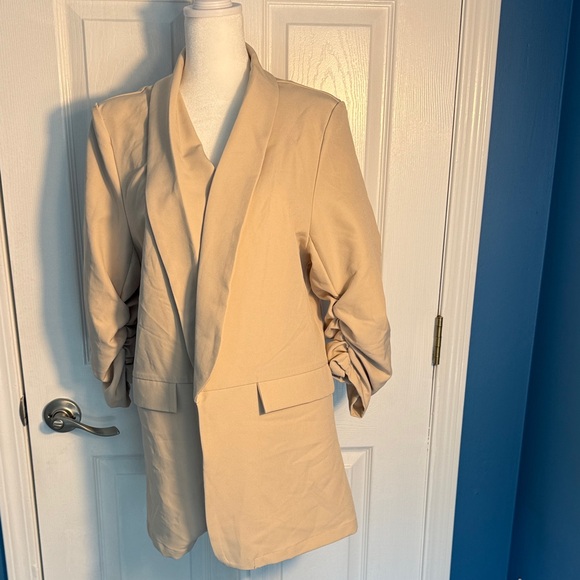SHEIN Jackets & Blazers - SHEIN Beige Ruched Sleeve Blazer